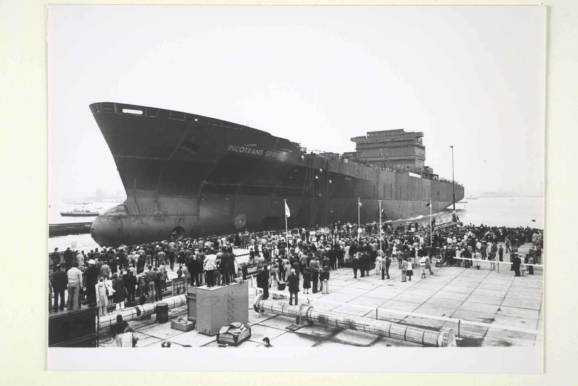 1997.1950; De tewaterlating van het containerschip ms. Incotrans Spirit bij de [...]; foto