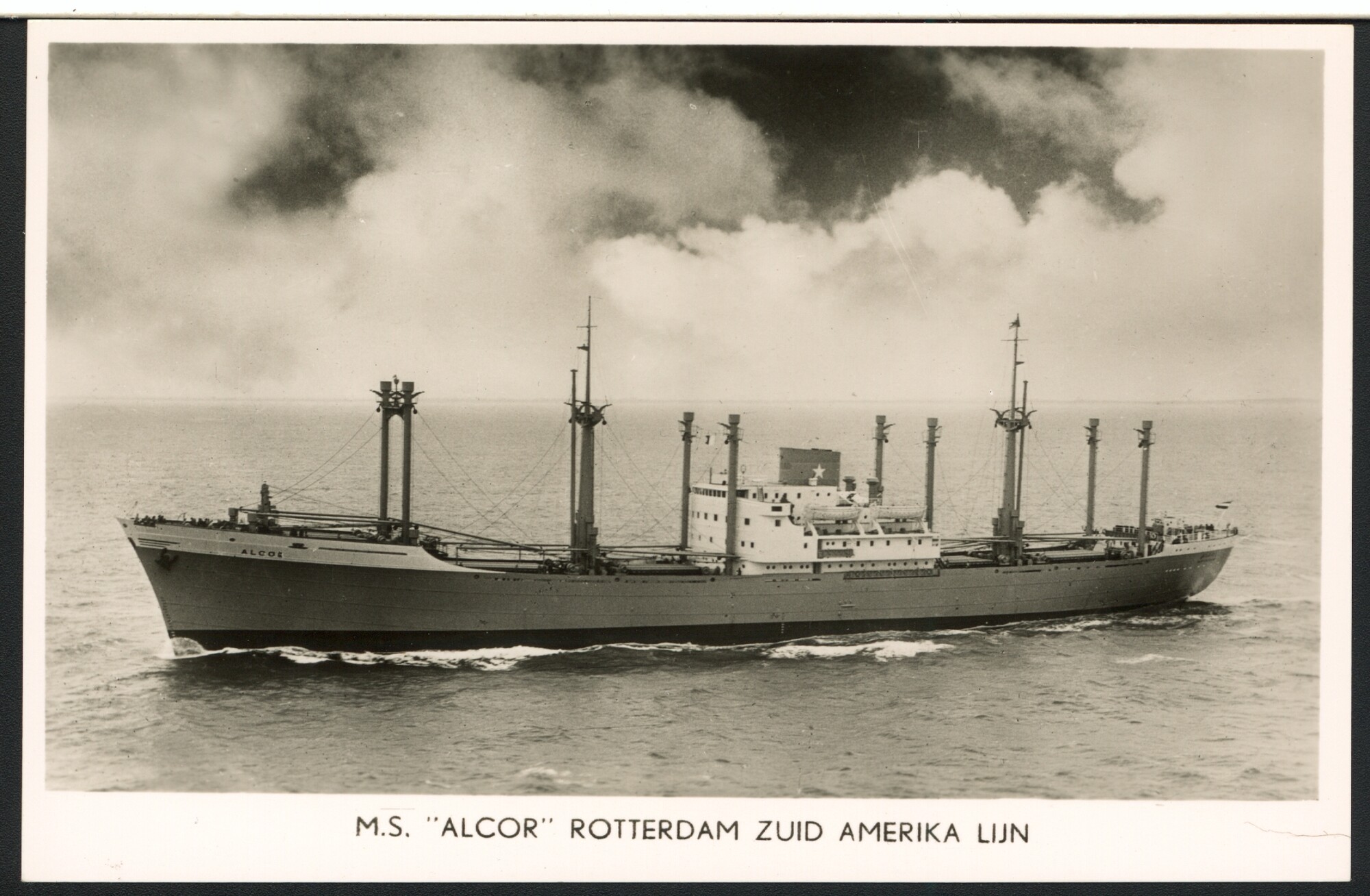 1993.3804; Het vrachtschip ms. Alcor van de Rotterdam Zuid-Amerika Lijn (Van Nievelt [...]; prentbriefkaart
