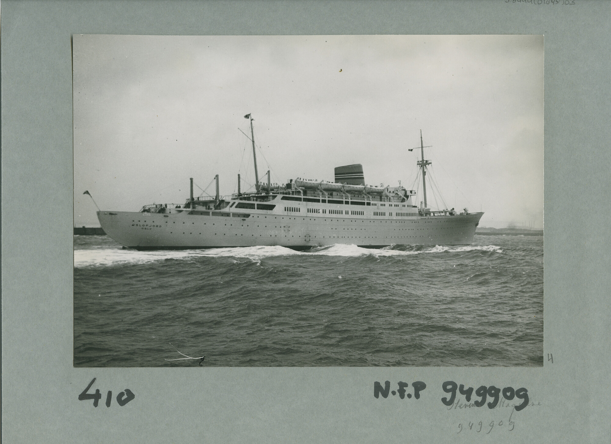 S.5444(1845)3; Foto van het Noorse passagiersschip ms. Oslofjord; foto