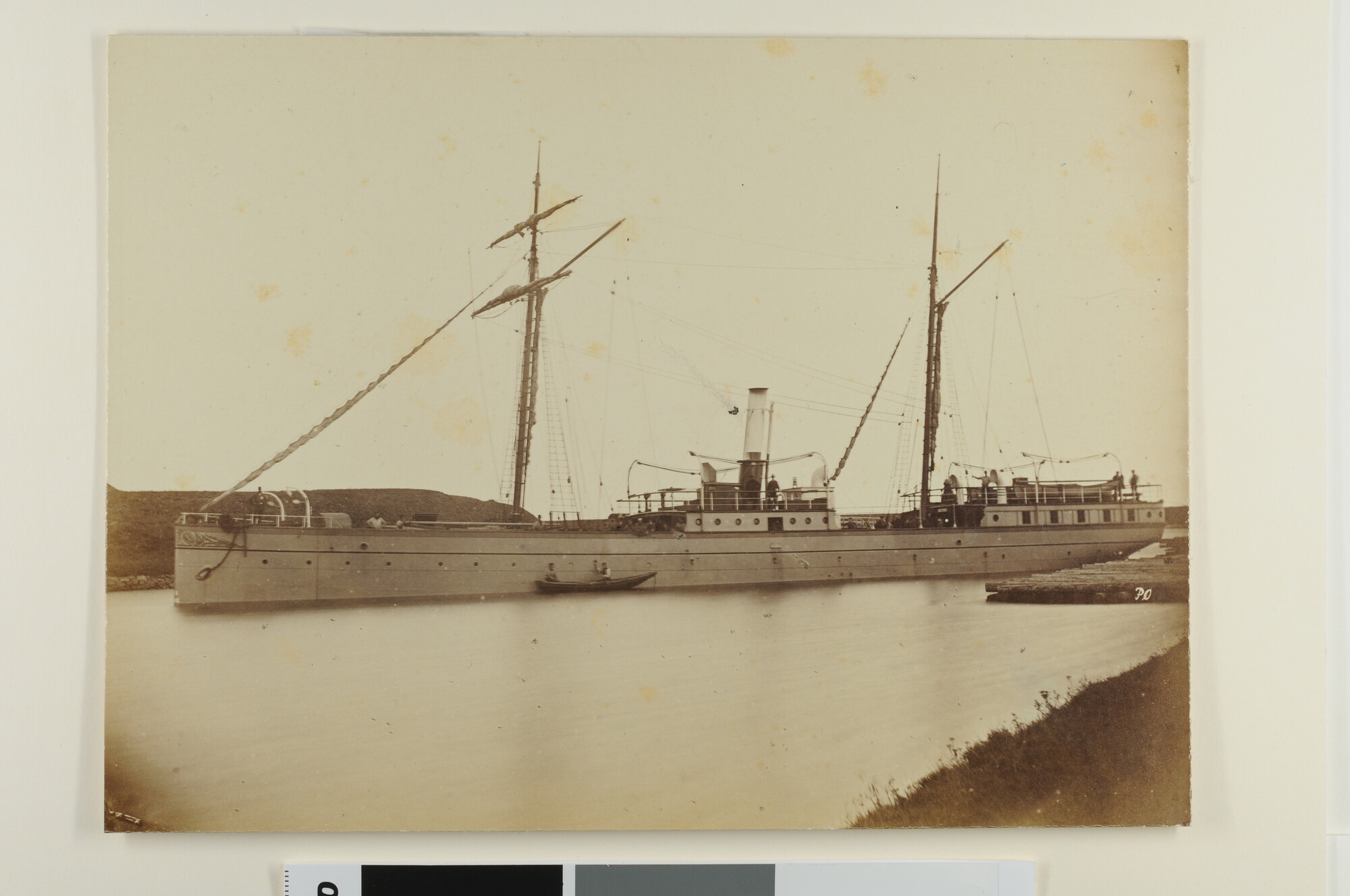 A.0356(36)1; Het stoomschip (met hulpzeilvermogen) 'Minister van Staat Rochussen'; foto