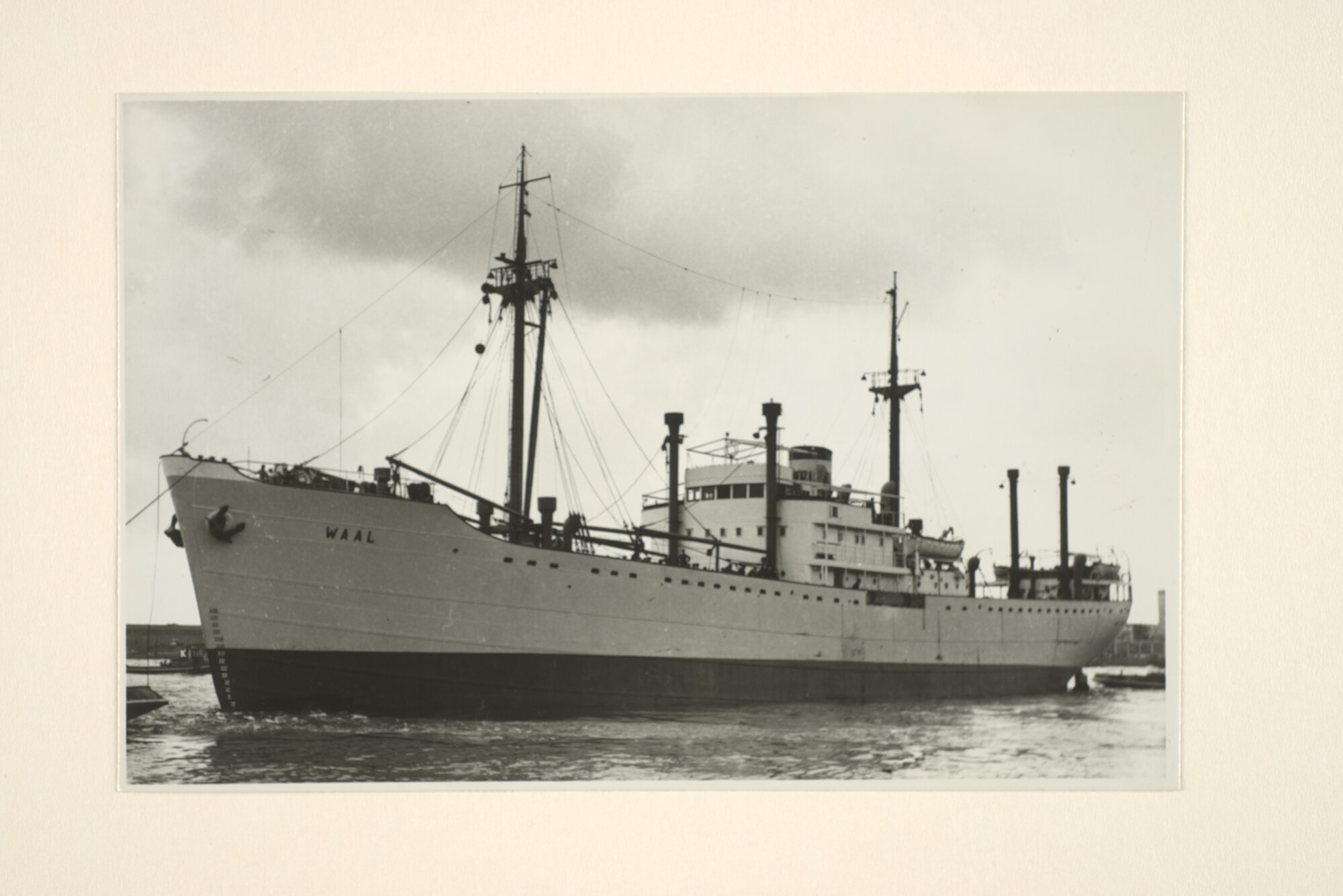 1996.0533; Het vrachtschip ss. 'Waal' van de NV; foto