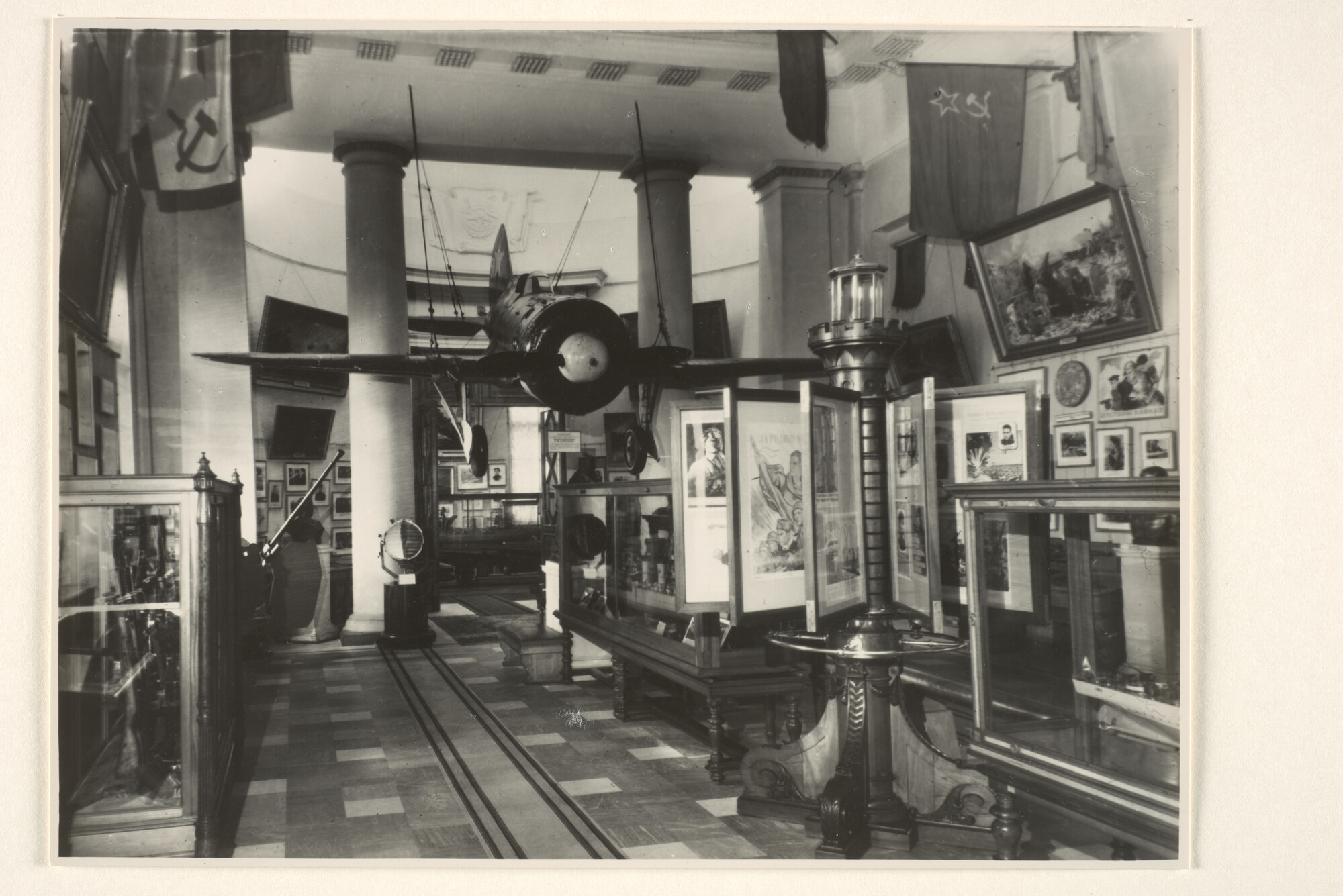 1996.4653; Interieurfoto's van het Marinemuseum in Leningrad; fotoreportage