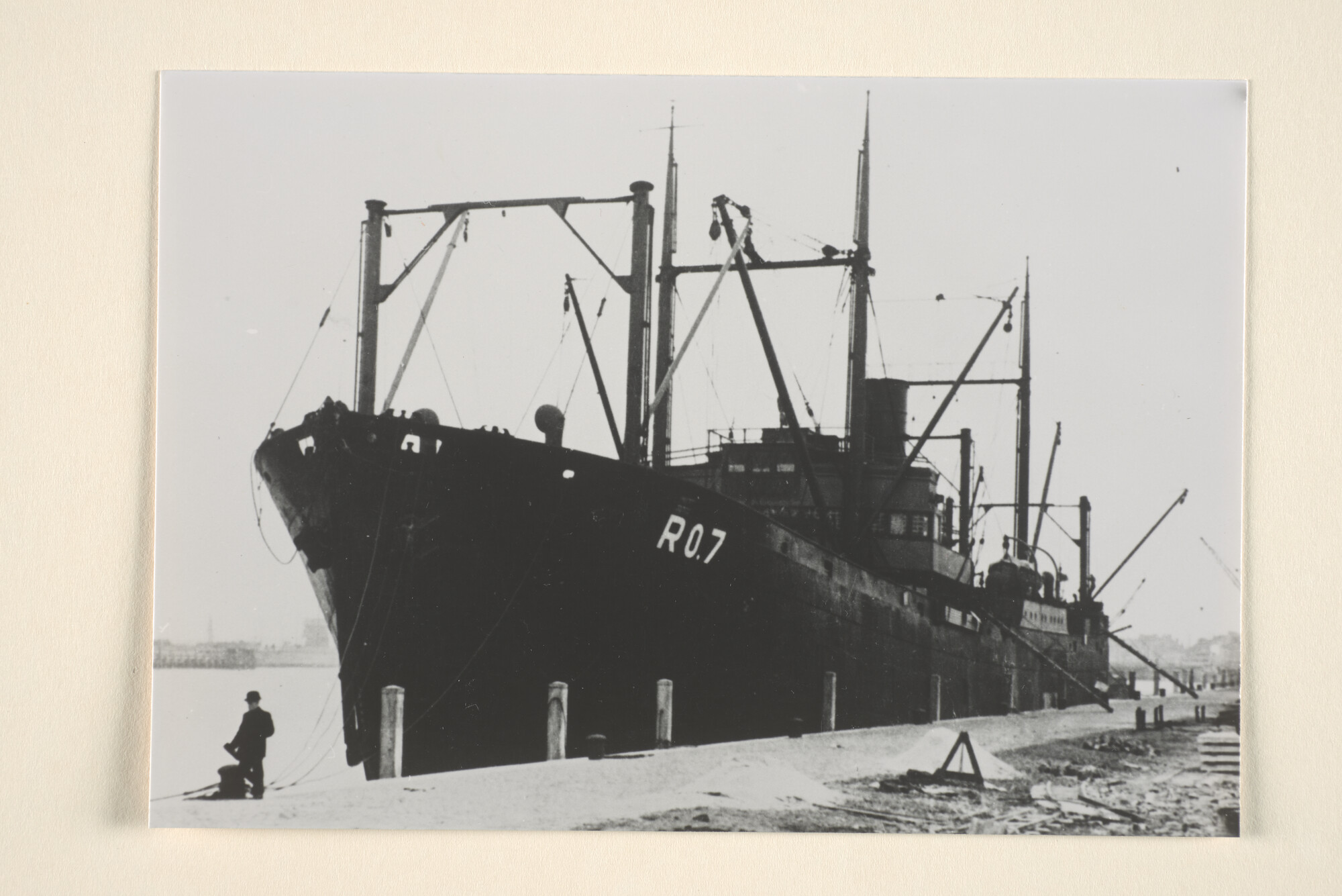 1995.6911; Het vrachtschip ss. Orestes van de KNSM; foto