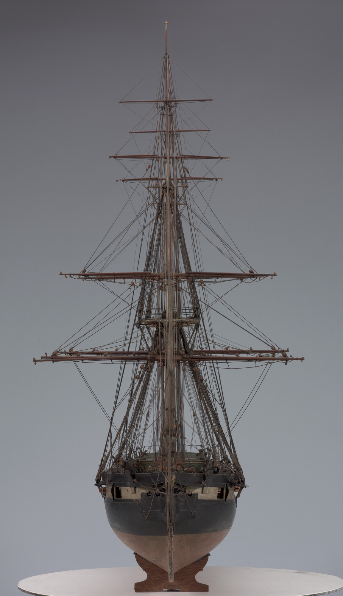 A.0111(03); Model van een driemaster; scheepsmodel