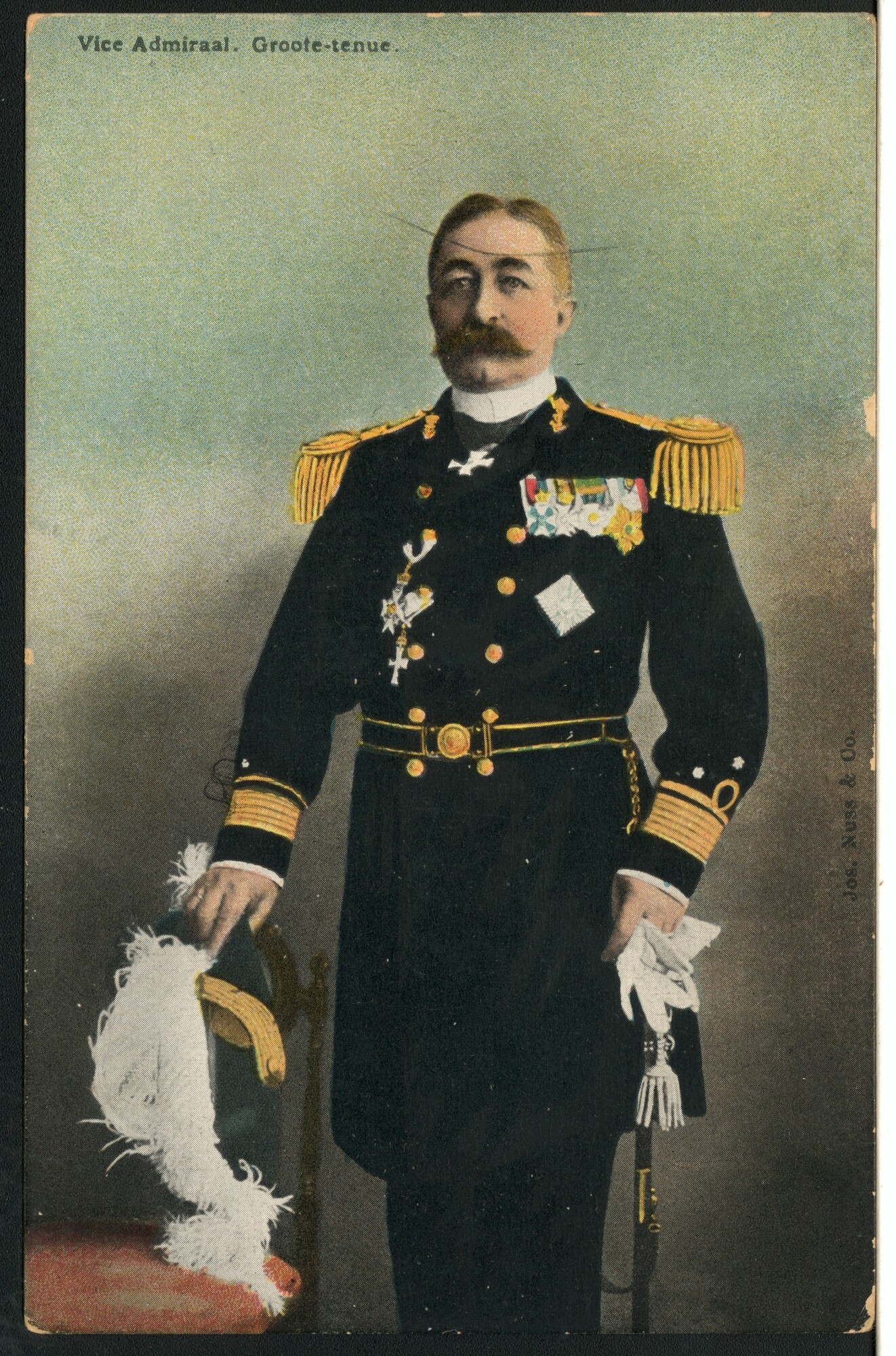 S.1710(03); Zeven kaarten met poserende militairen van verschillende rang; prentbriefkaart-serie