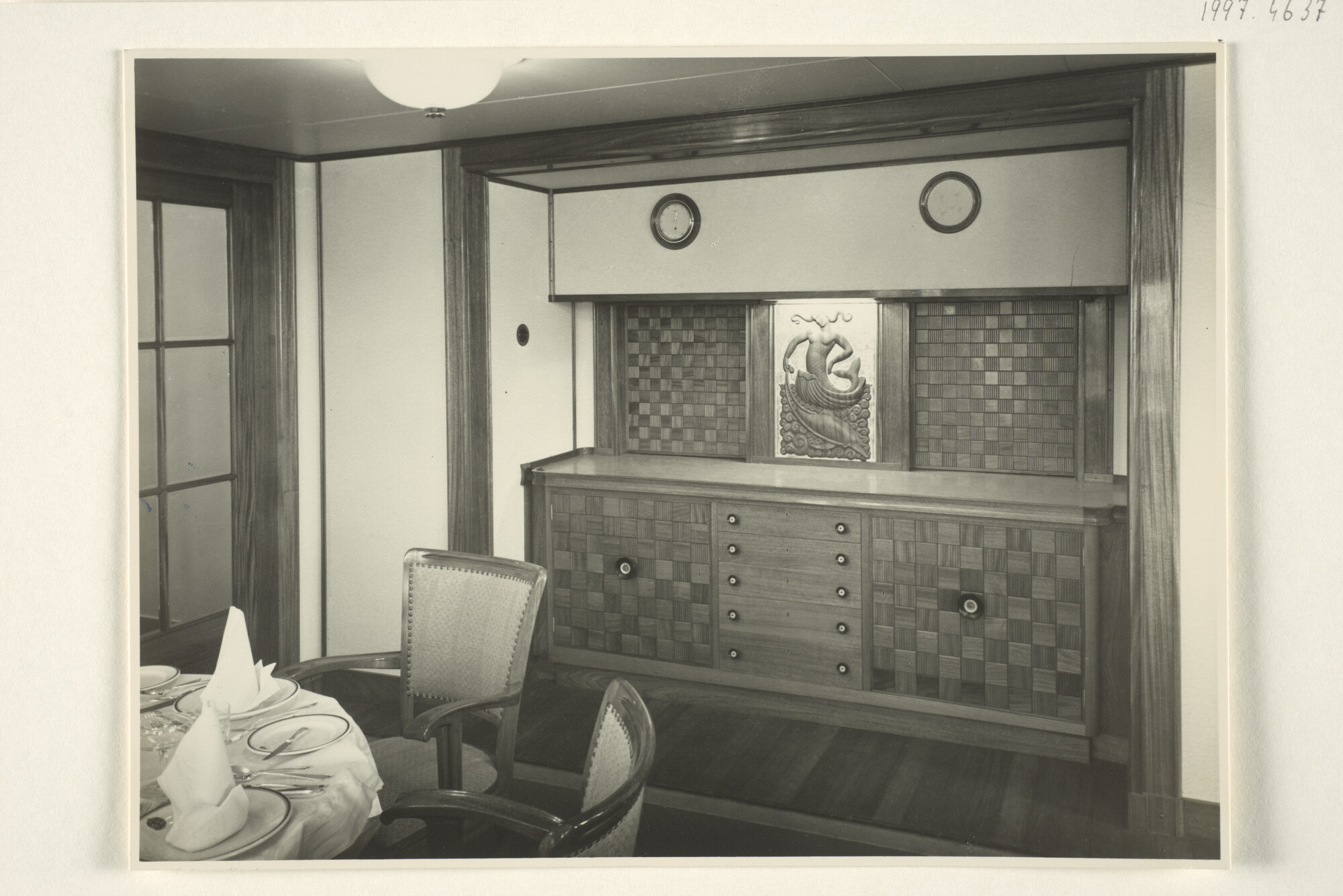 1997.4637; Fotos uit een fotoalbum over het interieur van het passagiersschip ms. Van [...]; fotoreportage