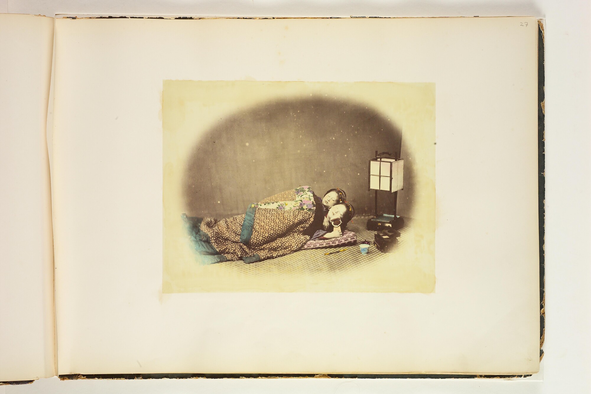 S.3628(04); 'Views of Japan': Album nr. 3 uit een serie van drie van de Nederlandse consul in Japan Dirk de Graeff van Polsbroek; fotoalbum
