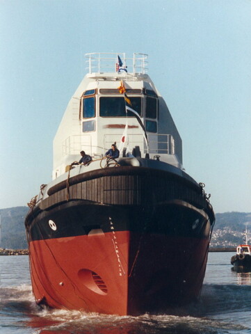 2001.1717; Kleurenfotos van het dooppodium tijdens de doop en de tewaterlating van [...]; fotoreportage