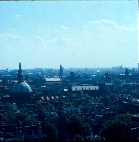 S.9100(2306); Stadsgezicht in Amsterdam; diapositief