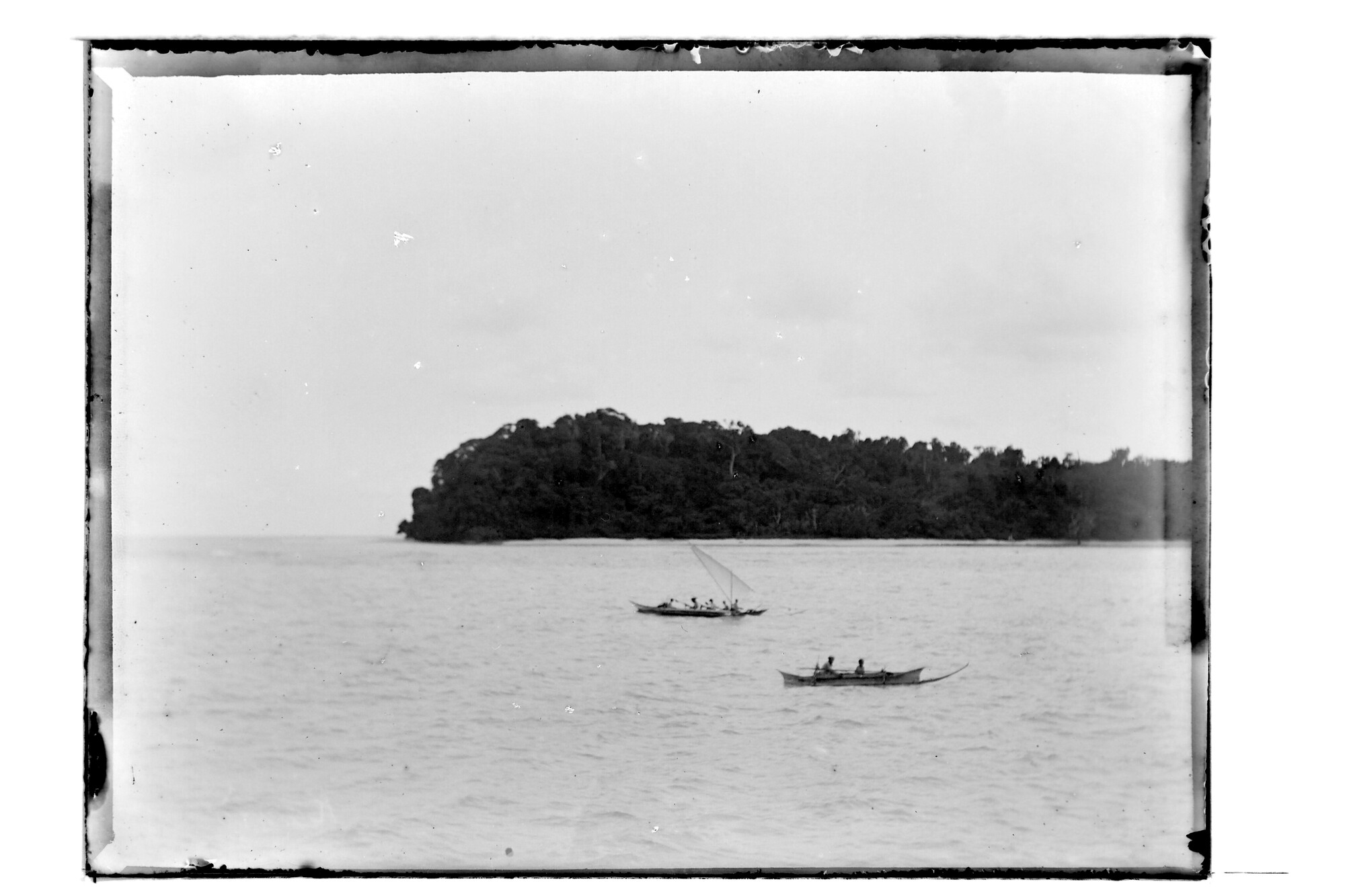 S.3319(089)a; Twee prauwen in de Kawio-archipel (nabij Celebes); negatief