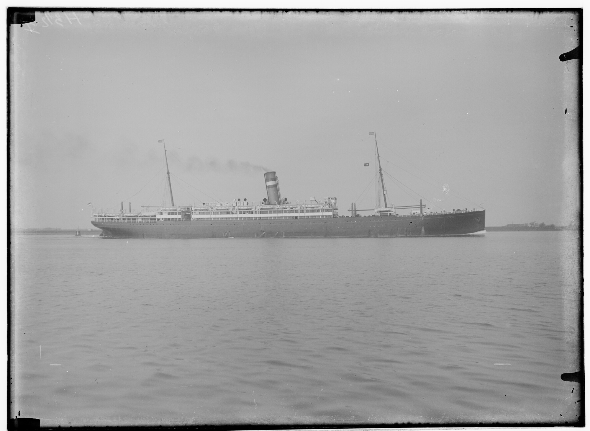 2018.1577; Glasnegatief van het vracht- en passagiersschip Ryndam (Nederlands, 1901); glasnegatief