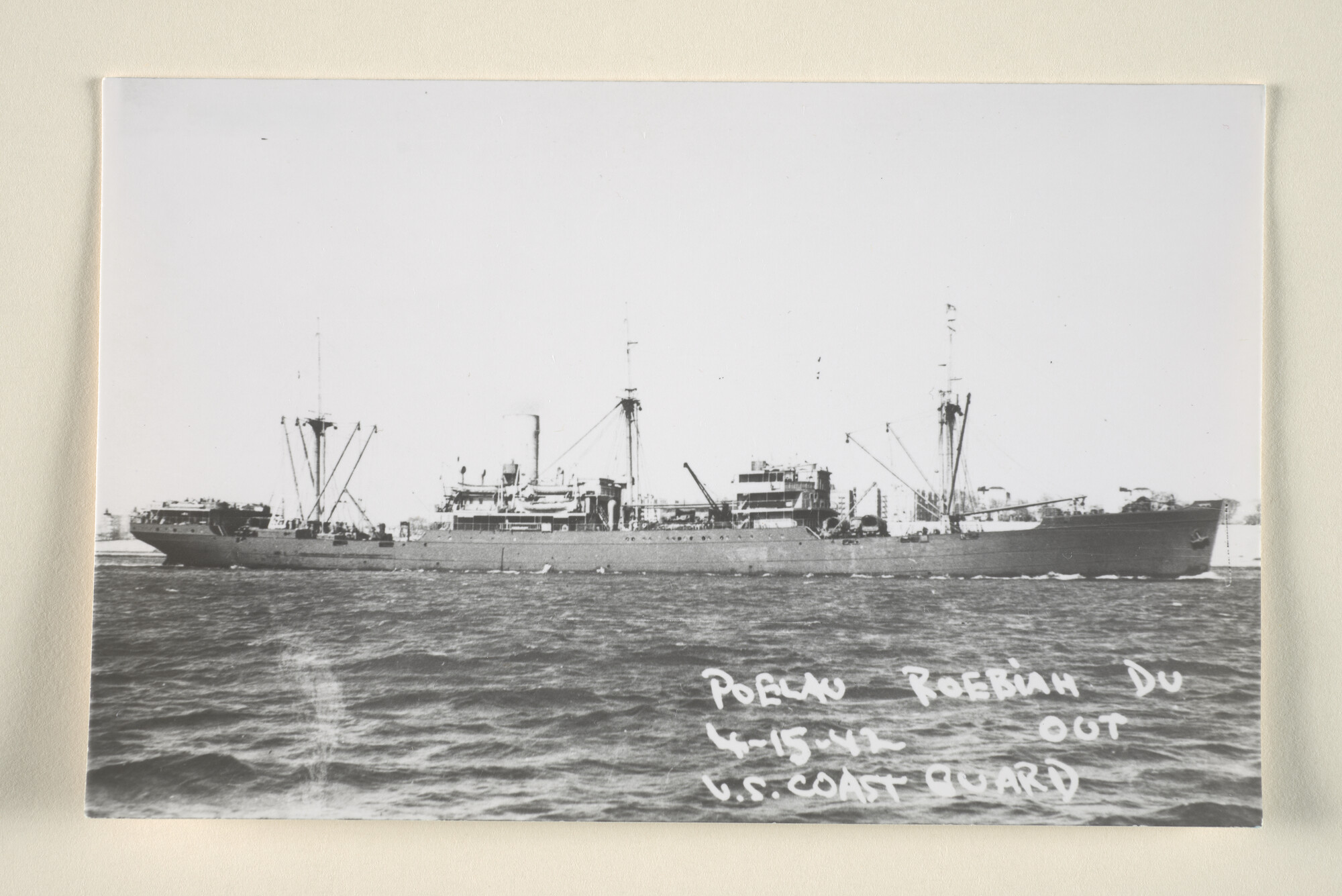 1995.5002; Het vrachtschip ss. Poulau Roebiah van de SMN; foto