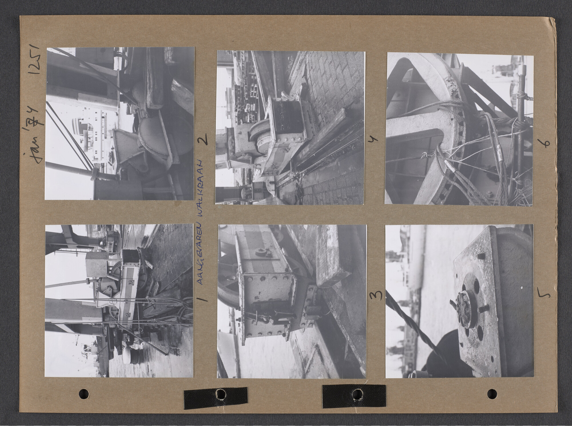S.9102(32); Multomap met foto's door Ben Burgers, samengesteld door de Vereniging De Amsterdamsche Haven; foto
