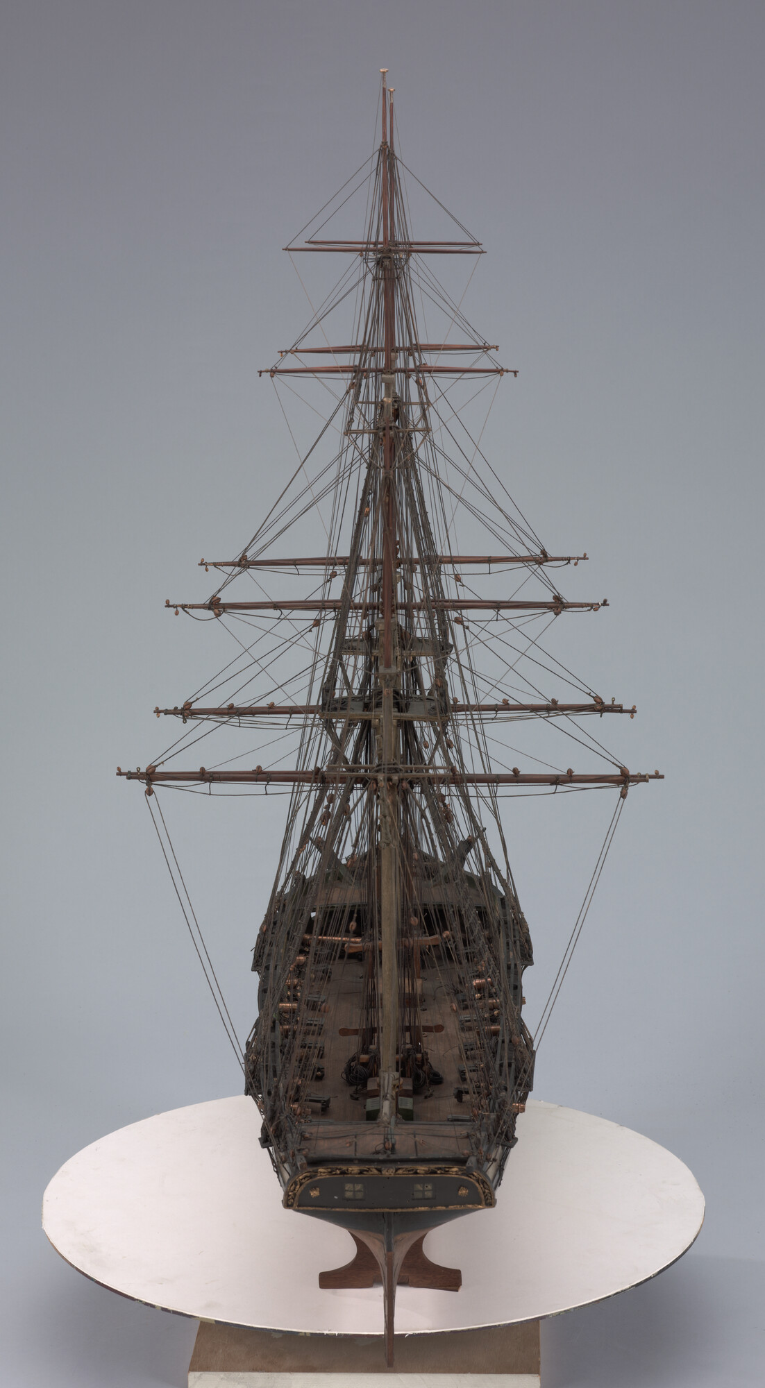A.0111(03); Model van een driemaster; scheepsmodel