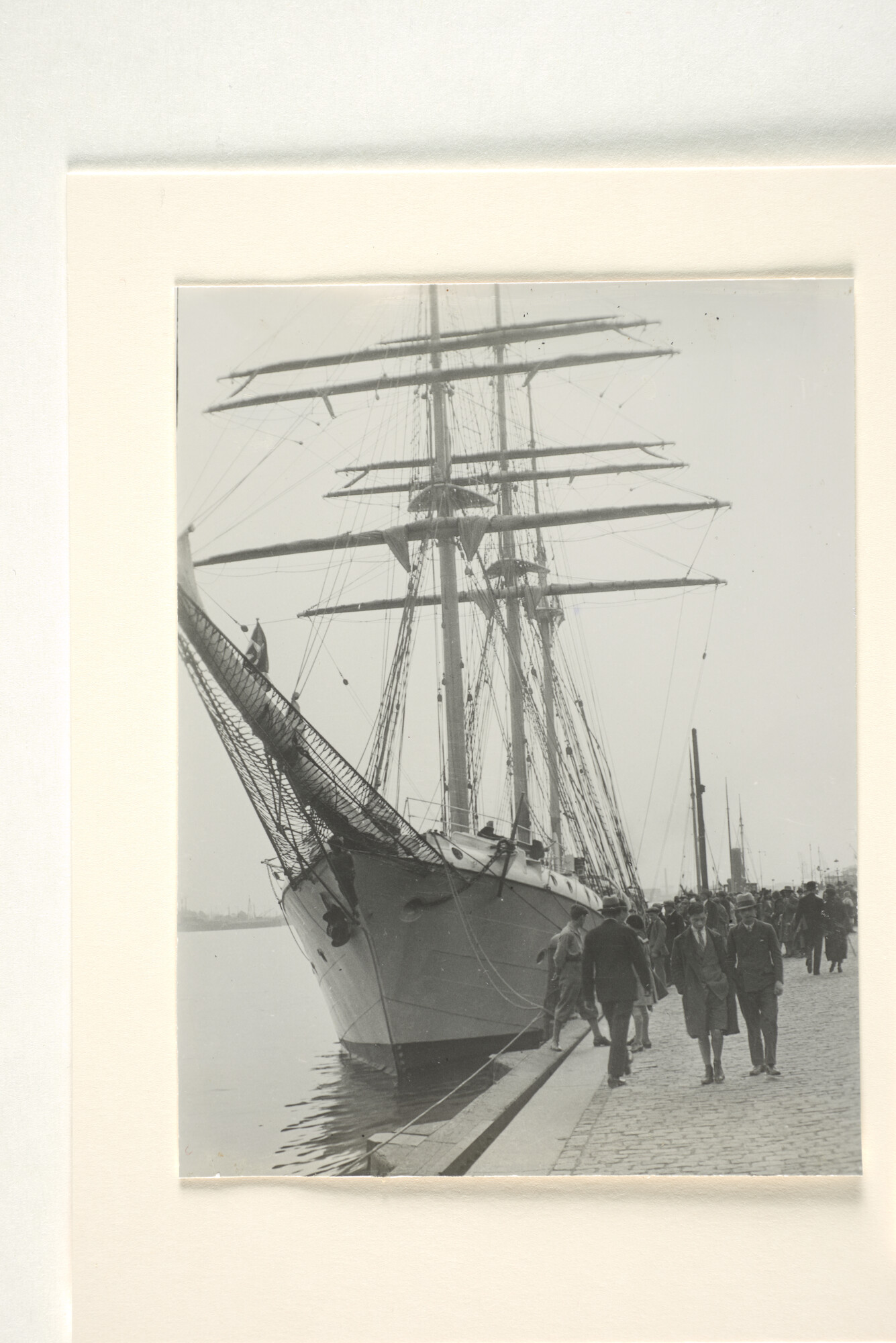 1995.1627; Vlootbezoek aan Rotterdam; fotoreportage