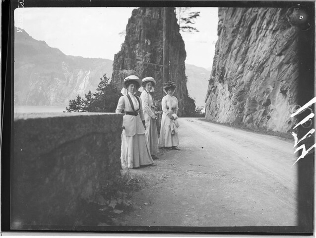 S.1156(06)421b; Opnamen gemaakt tijdens de rondreis door de Familie Meursing in; negatief