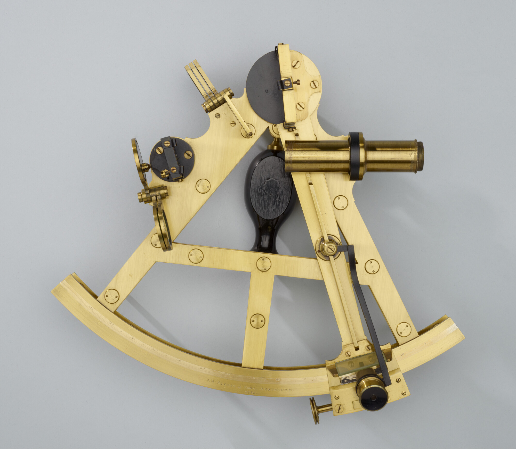 A.5562; Messing quintant door J.M. Kleman & Zoon, Amsterdam, 1830 - 1850; quintant