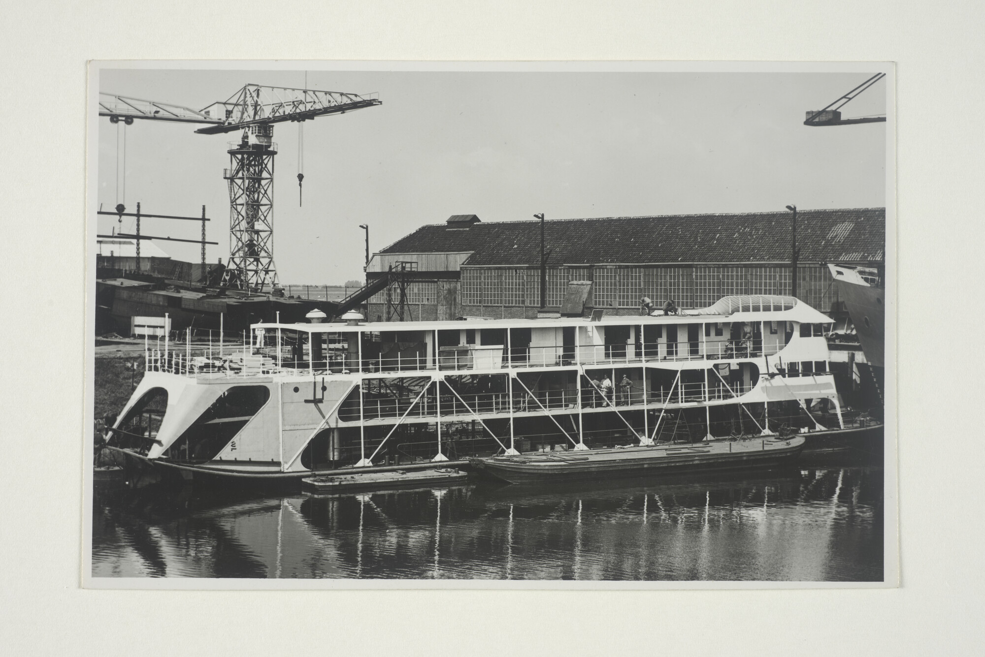 1999.1541; Detailfoto's van de bij de Scheepswerf De Waal (Zaltbommel) in afbouw zijnde Braziliaanse hekwieler 'Im'to Carera' van Serviço de Navagaçao da Amazonia [...]; fotoreportage