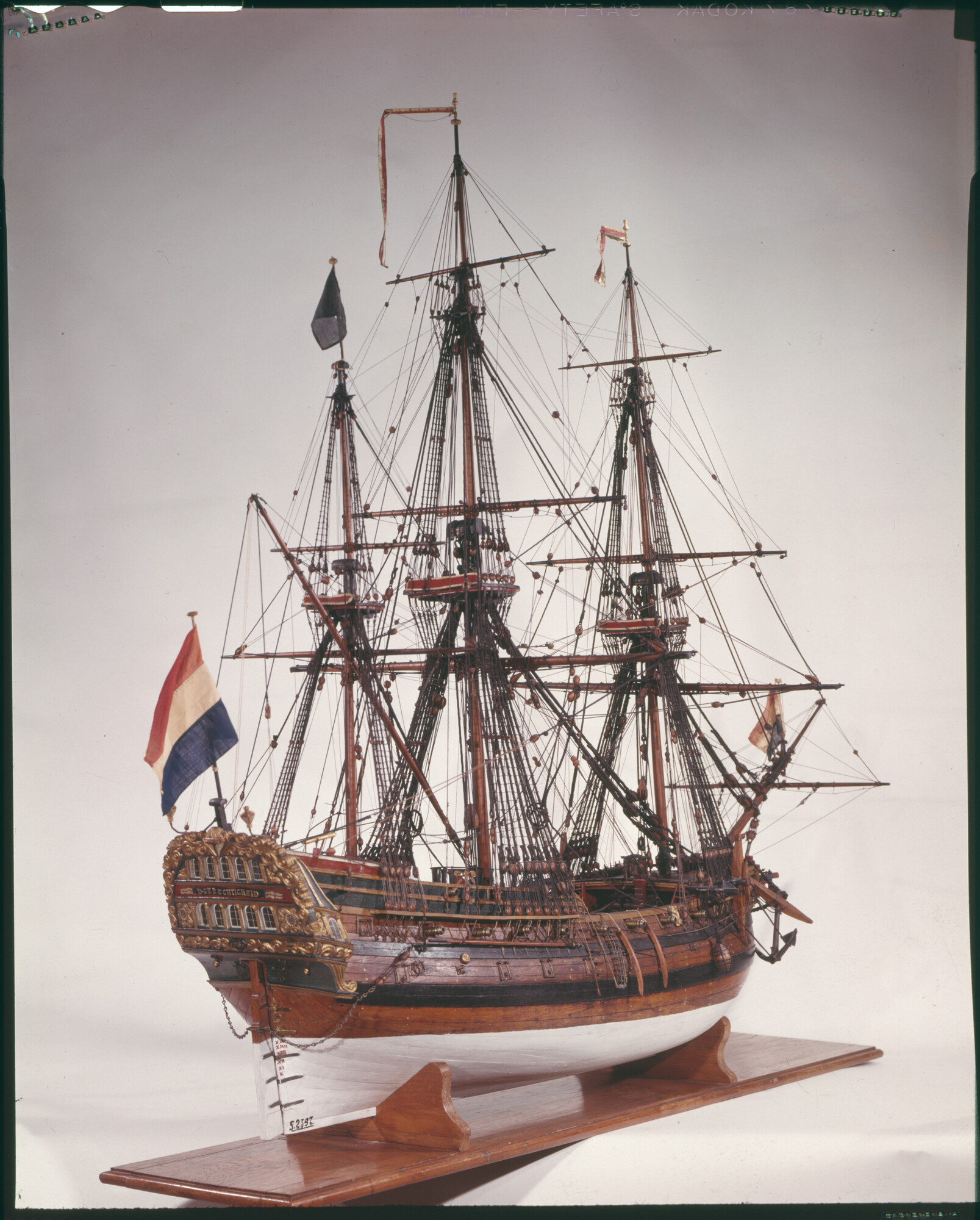 S.2397; Model van de Oost-Indiëvaarder Gerechtigheid; scheepsmodel