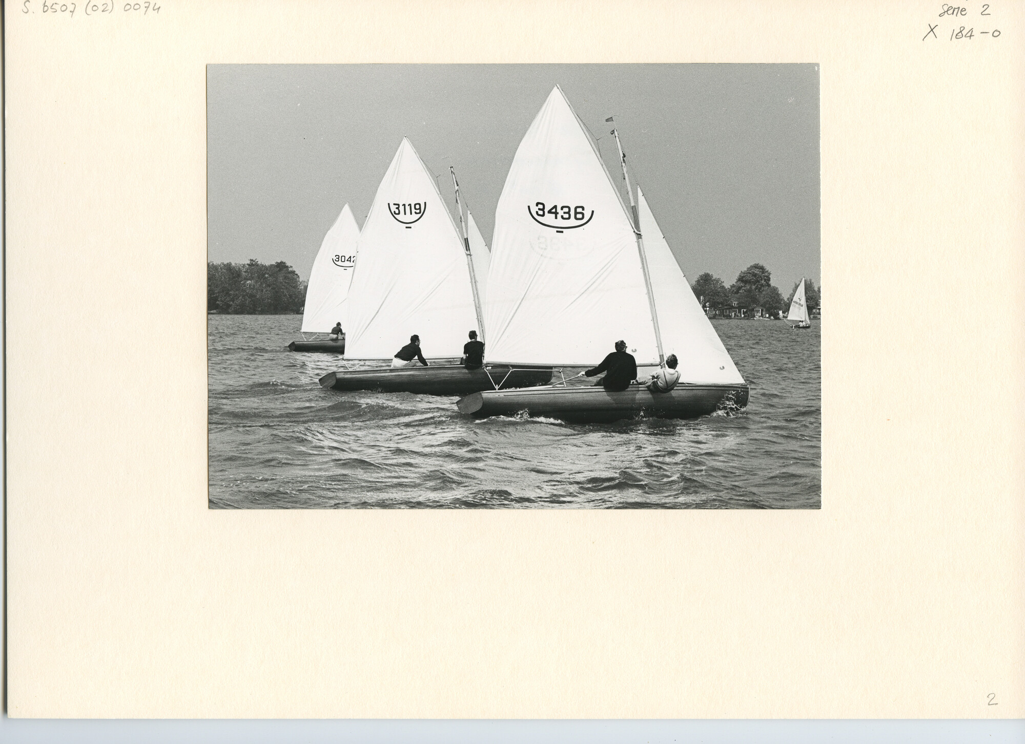 S.6507(02)0074.01; Zwart-wit foto van de 16m² klasse tijdens de Goudse Zeilweek 1969; foto