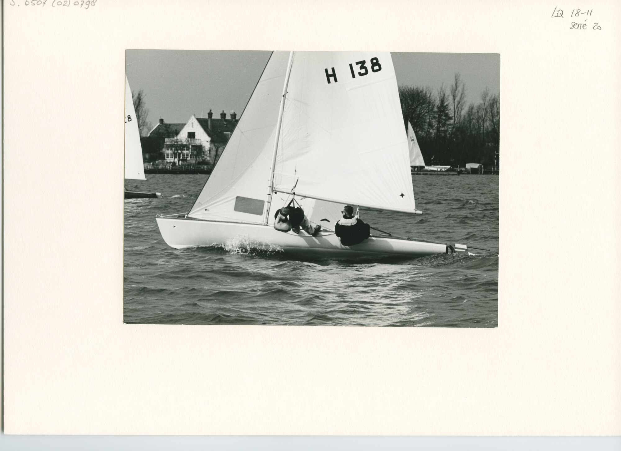 S.6507(02)0798.05; Zwart-wit foto van de FD-klasse op de Loosdrechtse PLassen; foto