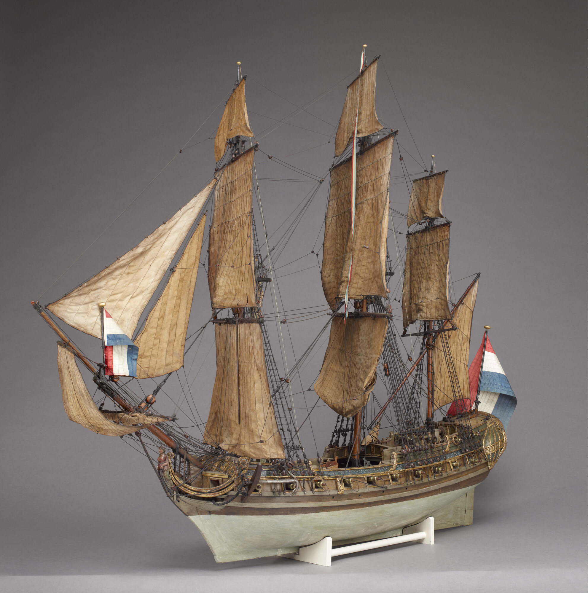 A.5649; Model van de binnenvaarttanker Esso Donge; scheepsmodel