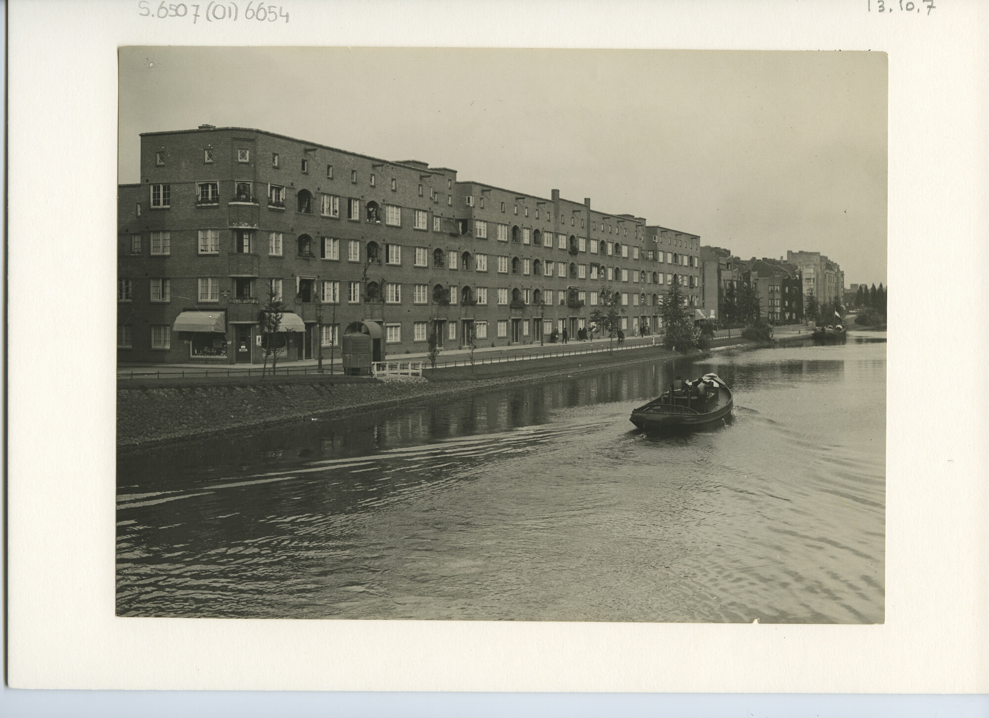 S.6507(01)6654; Foto van Amstelkade in Amsterdam; foto