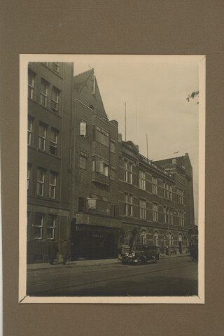 2001.1755; Omslag met vele foto's en knipsels van meest bergingsactiviteiten door Reederij v/h Gebroeders Goedkoop te Amsterdam in de periode 1929 / 1949; omslag