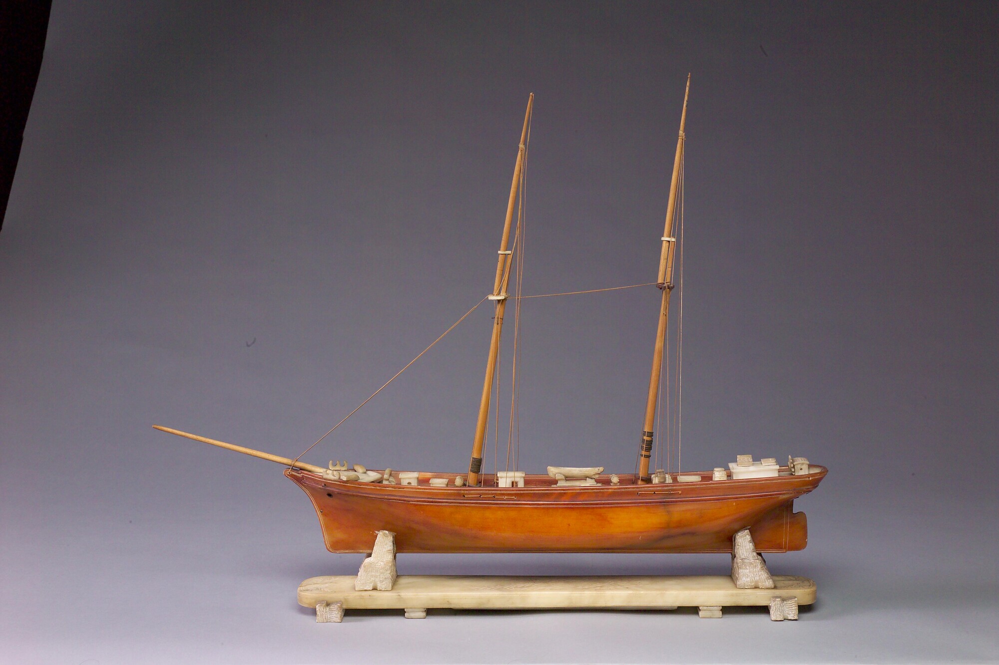 S.2673(02); Model van een tweemaster; scheepsmodel