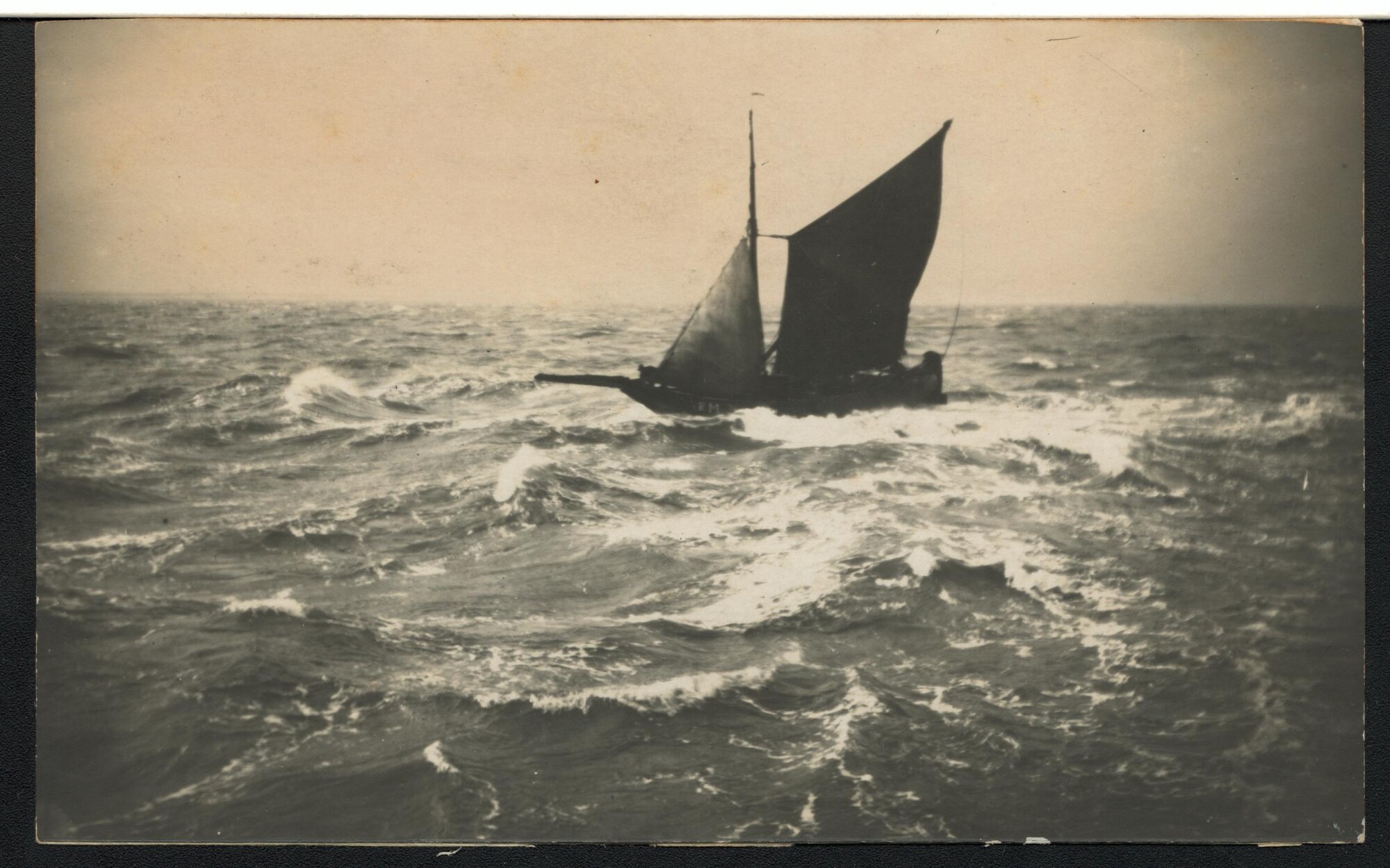 1993.6825; Hoogaars op ruwe zee; prentbriefkaart
