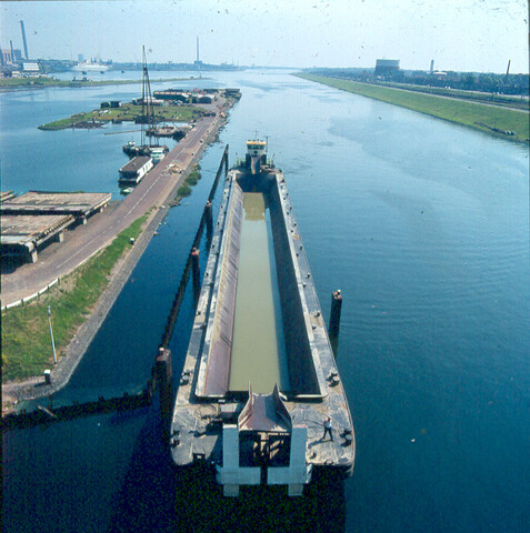 S.9100(5101); Uitbreiding (haven) IJmuiden; diapositief