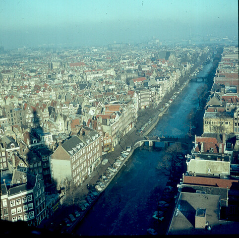 S.9100(1233); Stadsgezicht in Amsterdam; diapositief