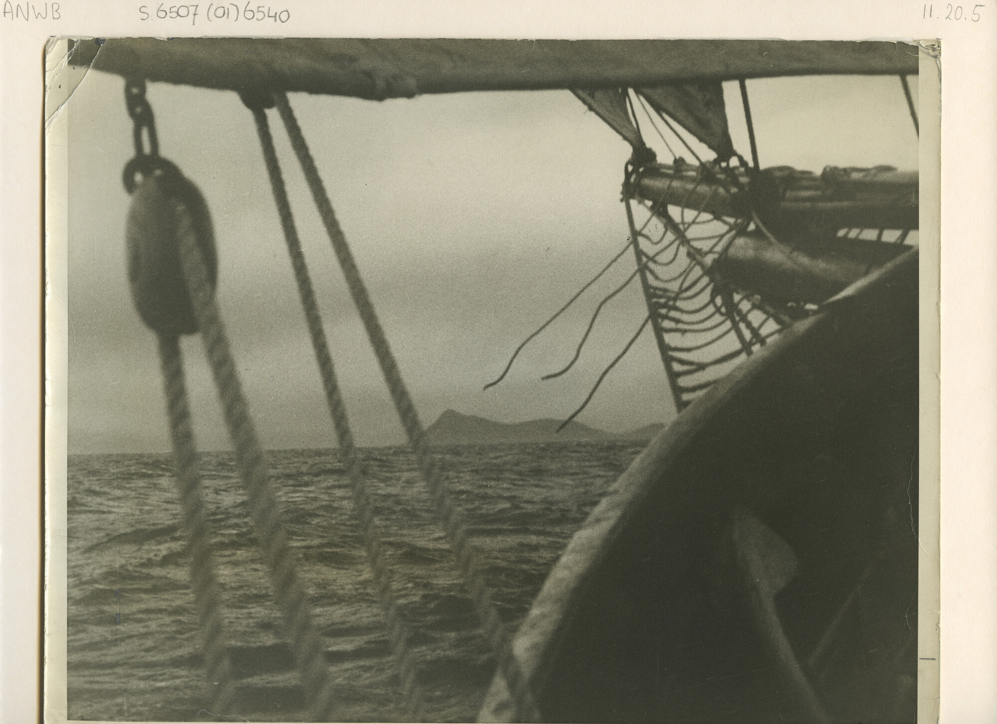 S.6507(01)6540; Foto van schip Wanderbird bij Kaap Hoorn; foto