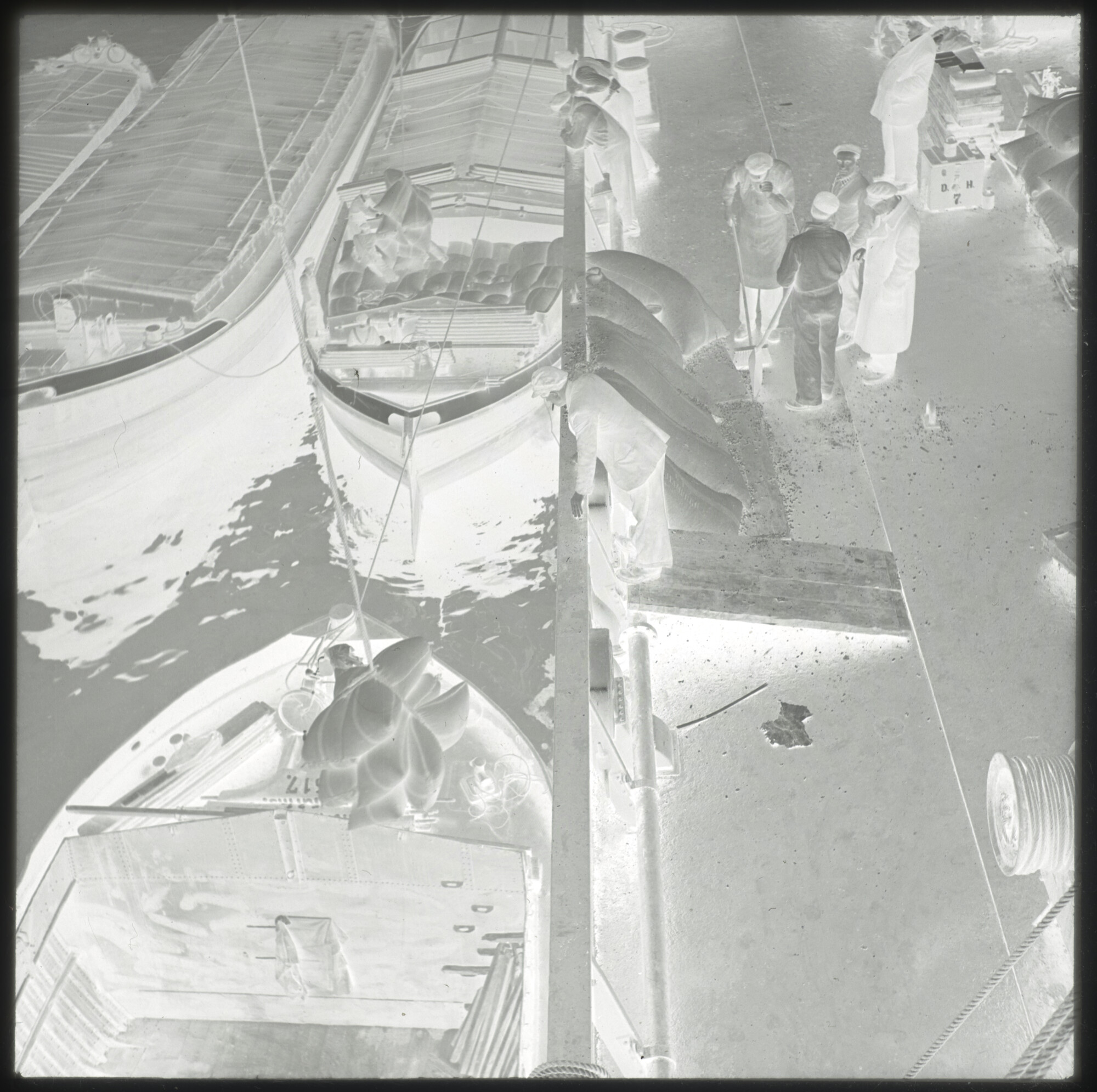 A.5263(01); Negatieven van een reis met het vrachtschip 'Java' van de SMN; negatief