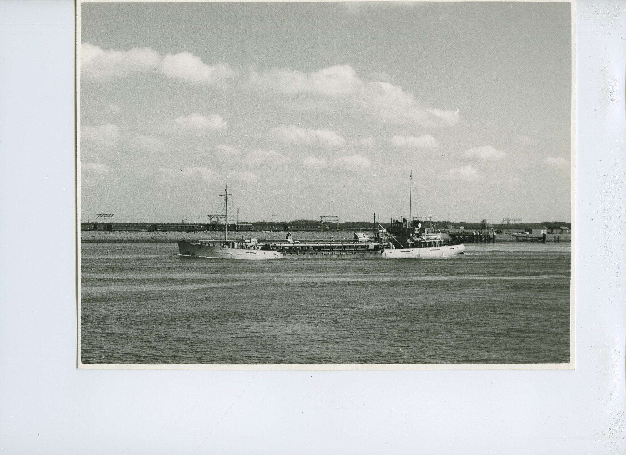 S.5621(01)0811; Foto van hopperzuiger Batavus, bouwjaar 1937; foto
