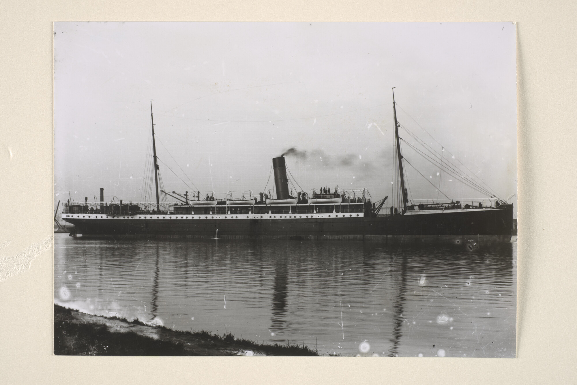 1995.1811; Het mailschip ss. 'Koning Willem III' van de SMN; foto