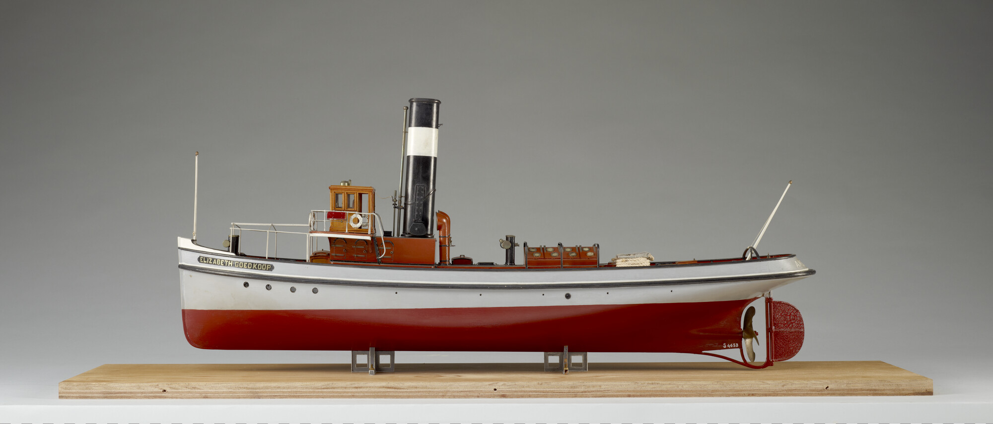 S.4653; Model van de havensleepboot Elizabeth Goedkoop; scheepsmodel