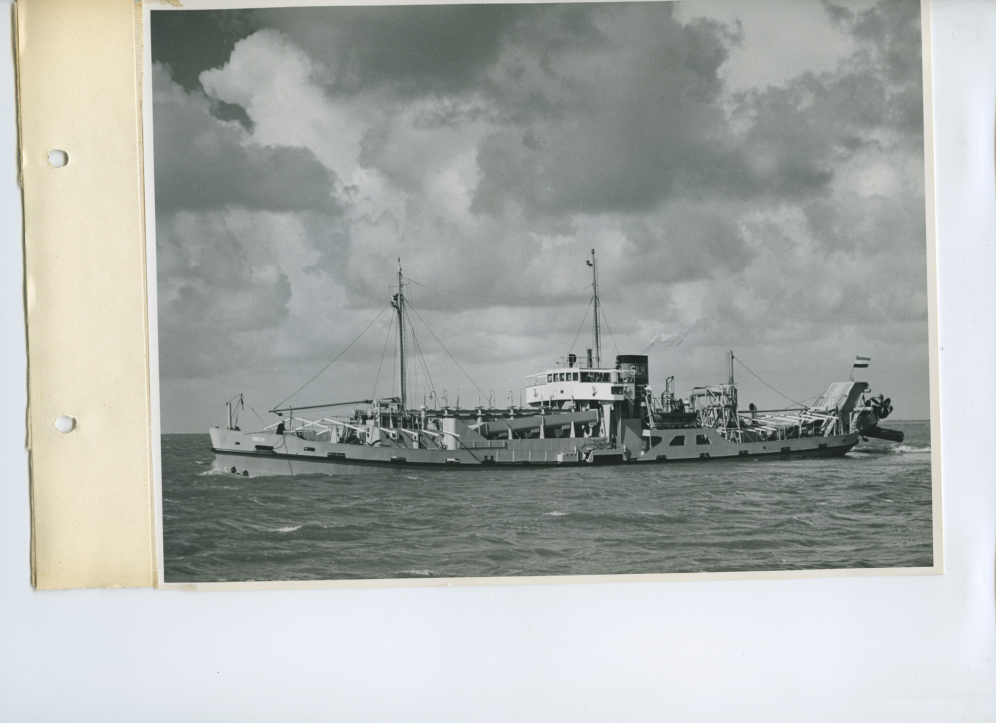 S.6268(44)0024; Foto van dubbelschroef cutter-hopperzuiger Silm, bouwjaar 1953/54; foto