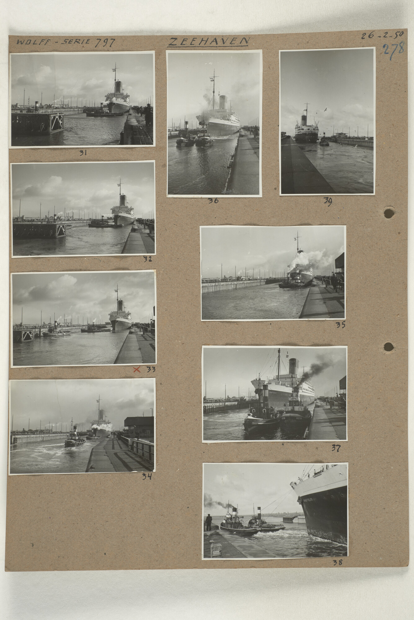 1998.2181; Omslag met een grote hoeveelheid proef foto's gemaakt in opdracht van de Gemeente Handelsinrichtingen en de Vereniging "de Amsterdamsche Haven" te Amsterdam.; omslag