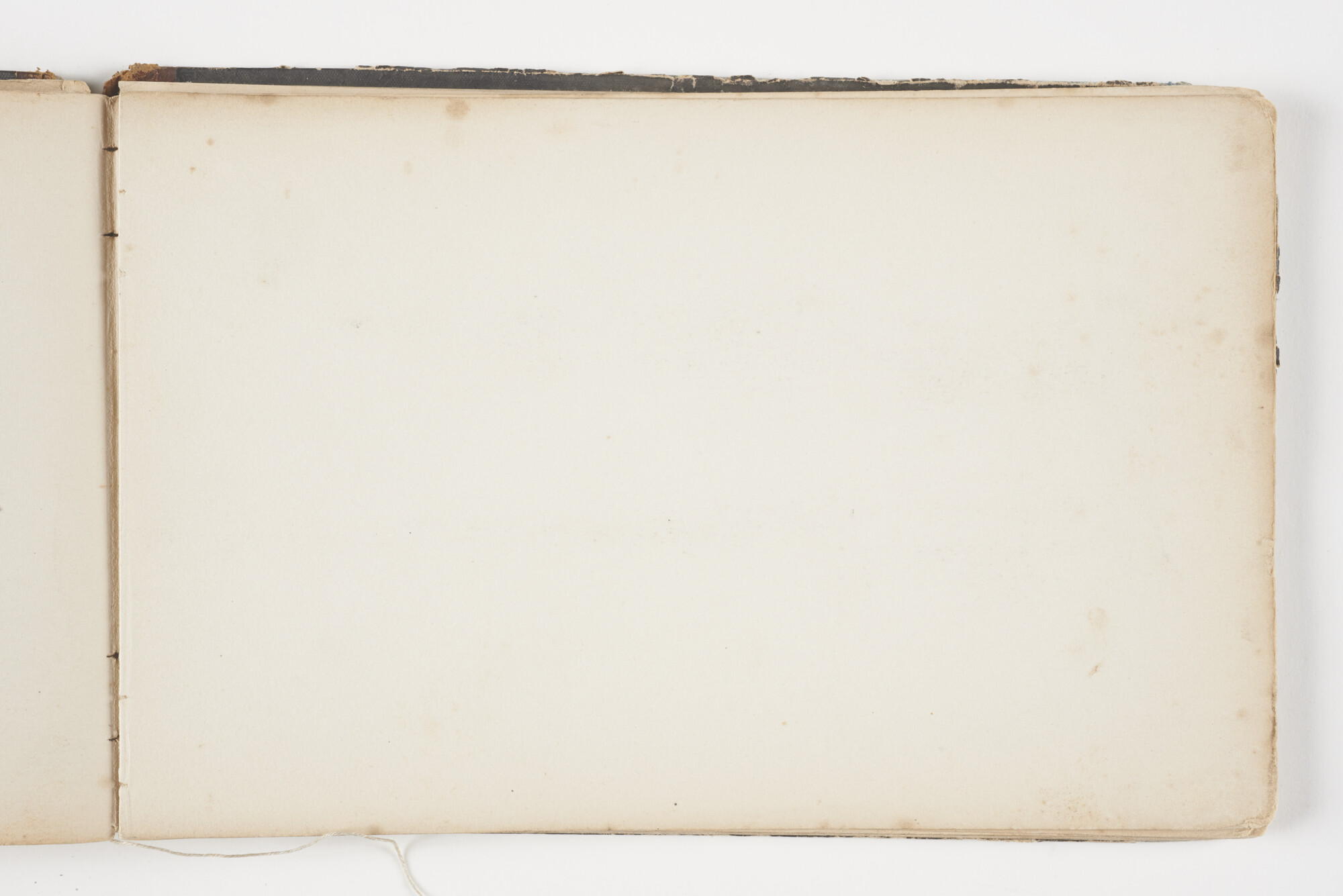 A.2019(03); Schetsboek met studies van binnenschepen en zeeschepen; schetsboek
