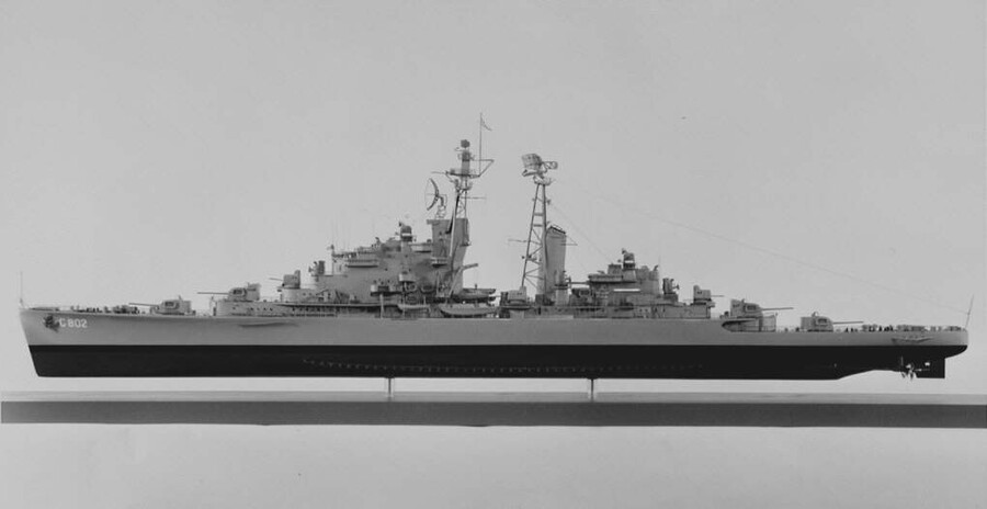 S.4498(02); Model van de kruiser Hr.Ms. De Zeven Provinciën; scheepsmodel
