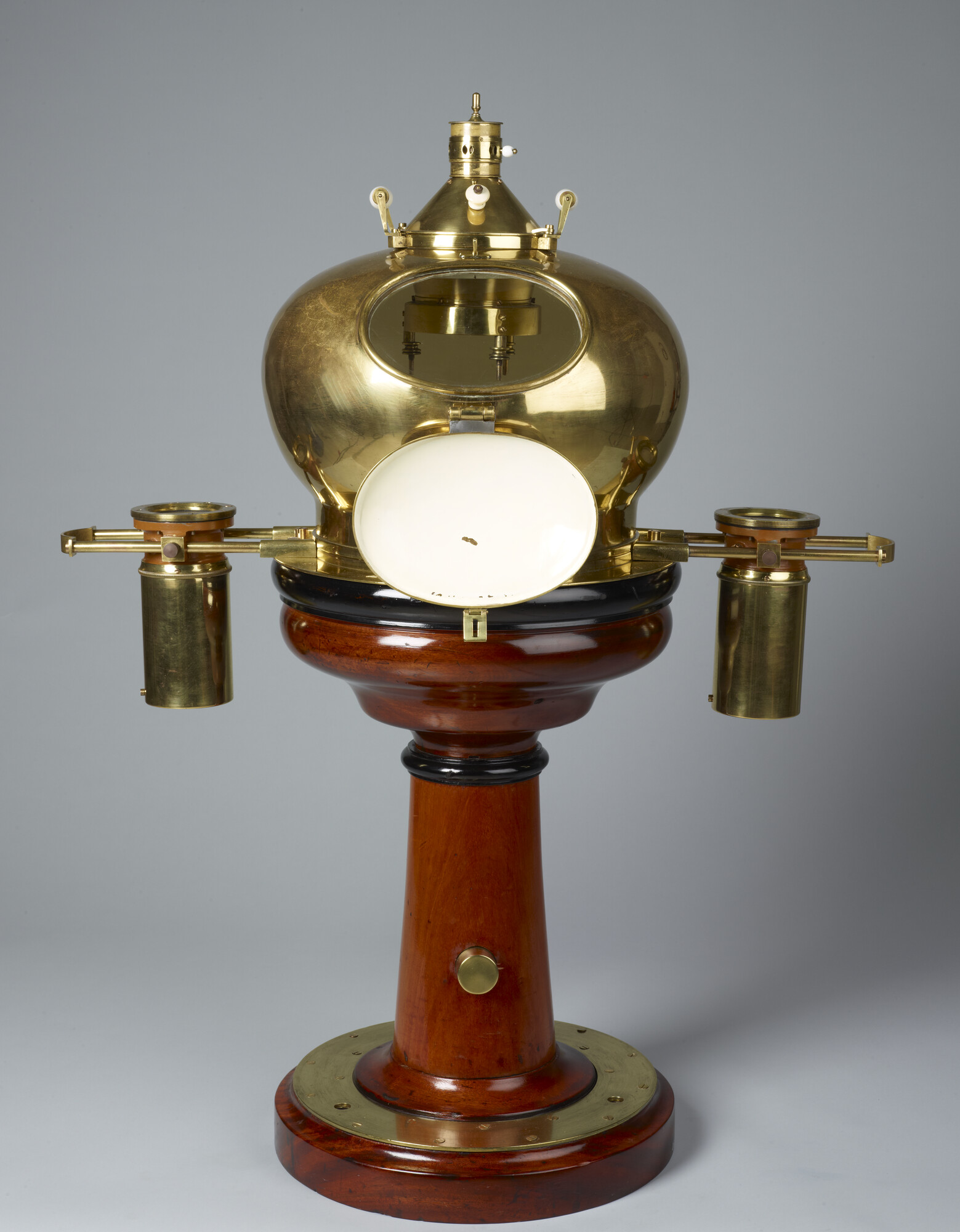 S.0436(01); Stuurkompas door Firma W. Boosman, Amsterdam, circa 1897; stuurkompas