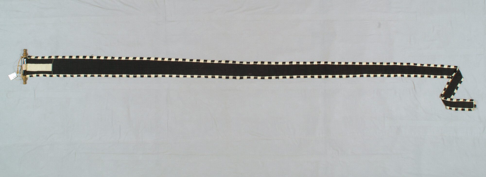 S.4612 b; Rouwwimpel; wimpel