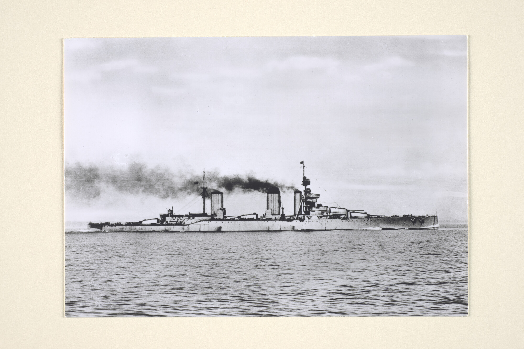 1995.1666; Het Britse slagschip HMS 'Lion'; foto