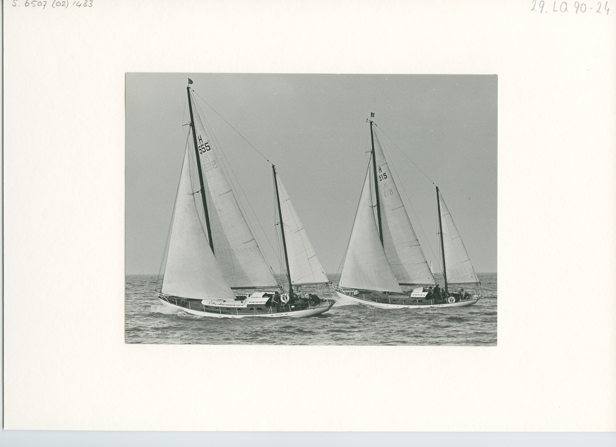 S.6507(02)1433.05; Zwart-wit foto van de Nachtwedstrijd 1963 op het IJsselmeer; foto