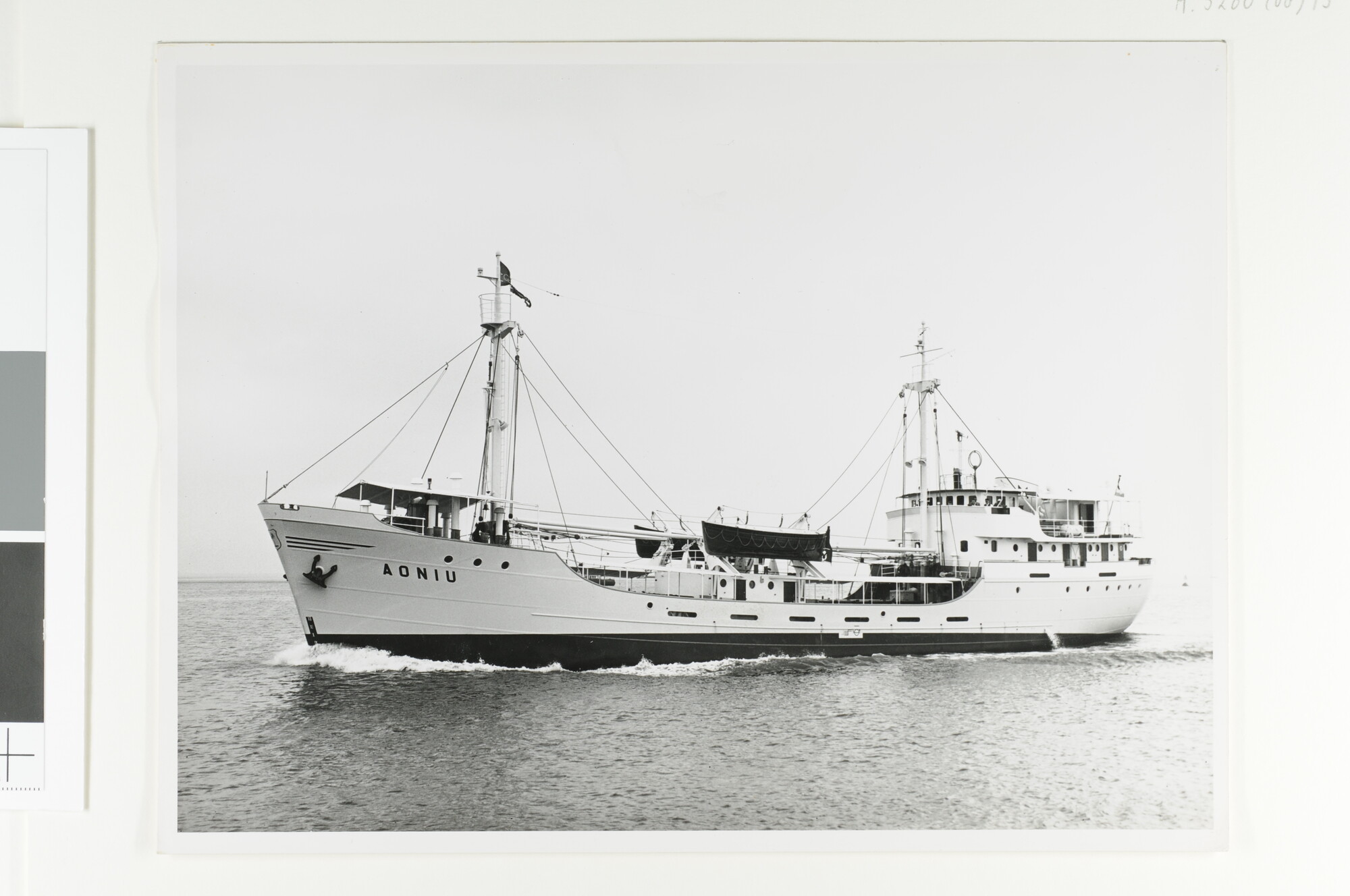 A.5260(08)13; De Britse coaster ms. 'Aoniu' van de Tonga Shipping Agency, gebouwd in 1958 bij Gebroeders Niestern BV; foto