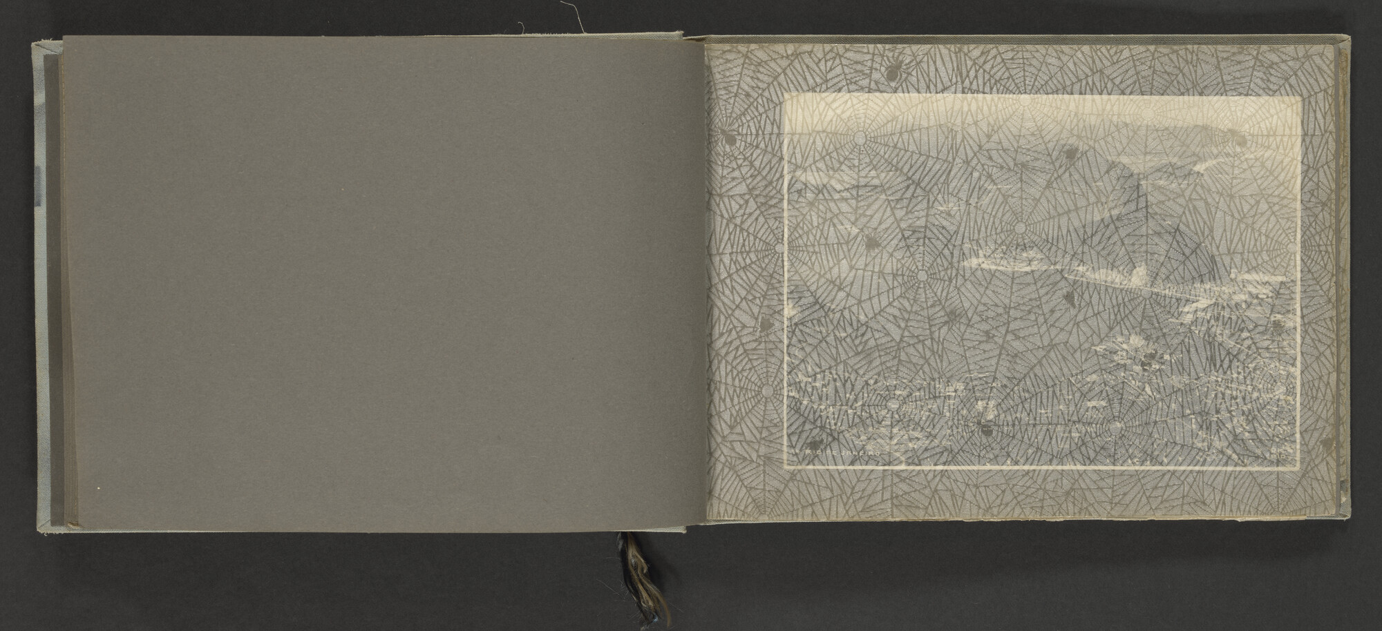 2024.3841; Fotoalbum van C.J. (Kees) de Vries, machinist op schepen van de Koninklijke Hollandsche Lloyd tussen 1928 en 1934; fotoalbum