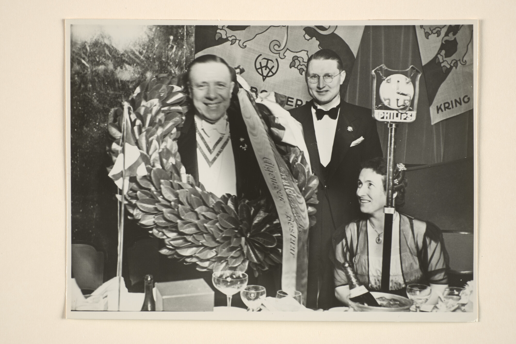 1996.3039; De huldiging van de voorzitter C.J. Hagendoorn van de Unie van Watertoeristen [...]; foto