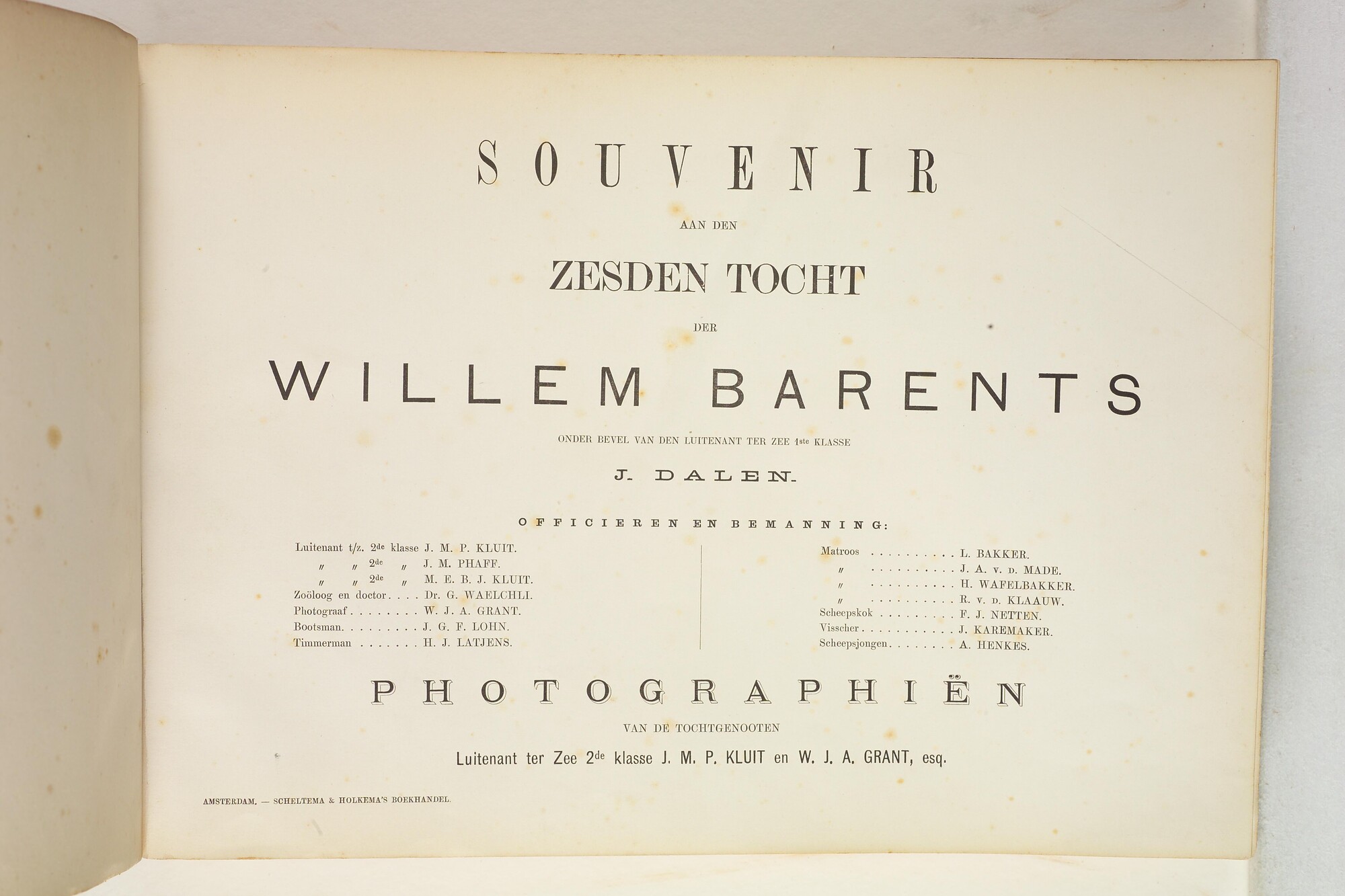 A.0345(06); Album met foto's van de Zesde Noordpoolexpeditie van de Willem Barents in 1883; fotoalbum