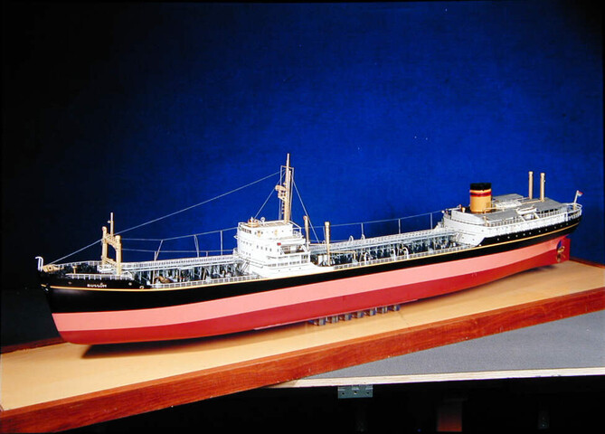 1995.1273; Model van de tanker ms. Bussum; scheepsmodel